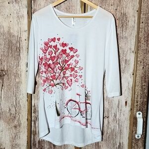 NEW Mac & Belle art to wear painted look heart tree with bicycle scoop neck M